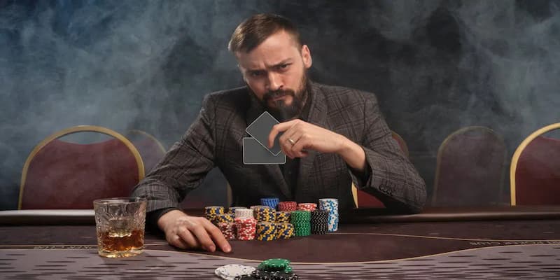 Bluff trong Poker là gì? Chiến thuật đánh lừa tâm lý đối phương